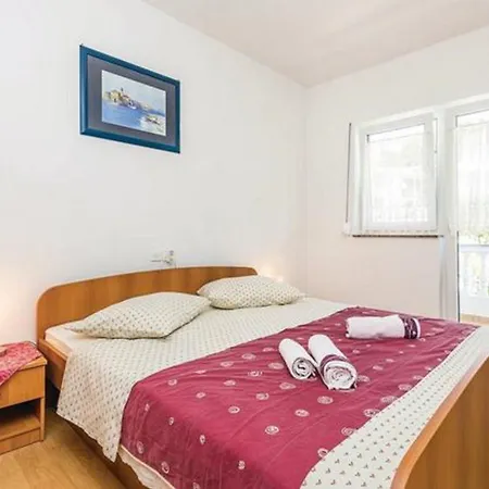 Apartment Tina- Balkonen Mit Pool,parking,garten,grill,terrassen Palit